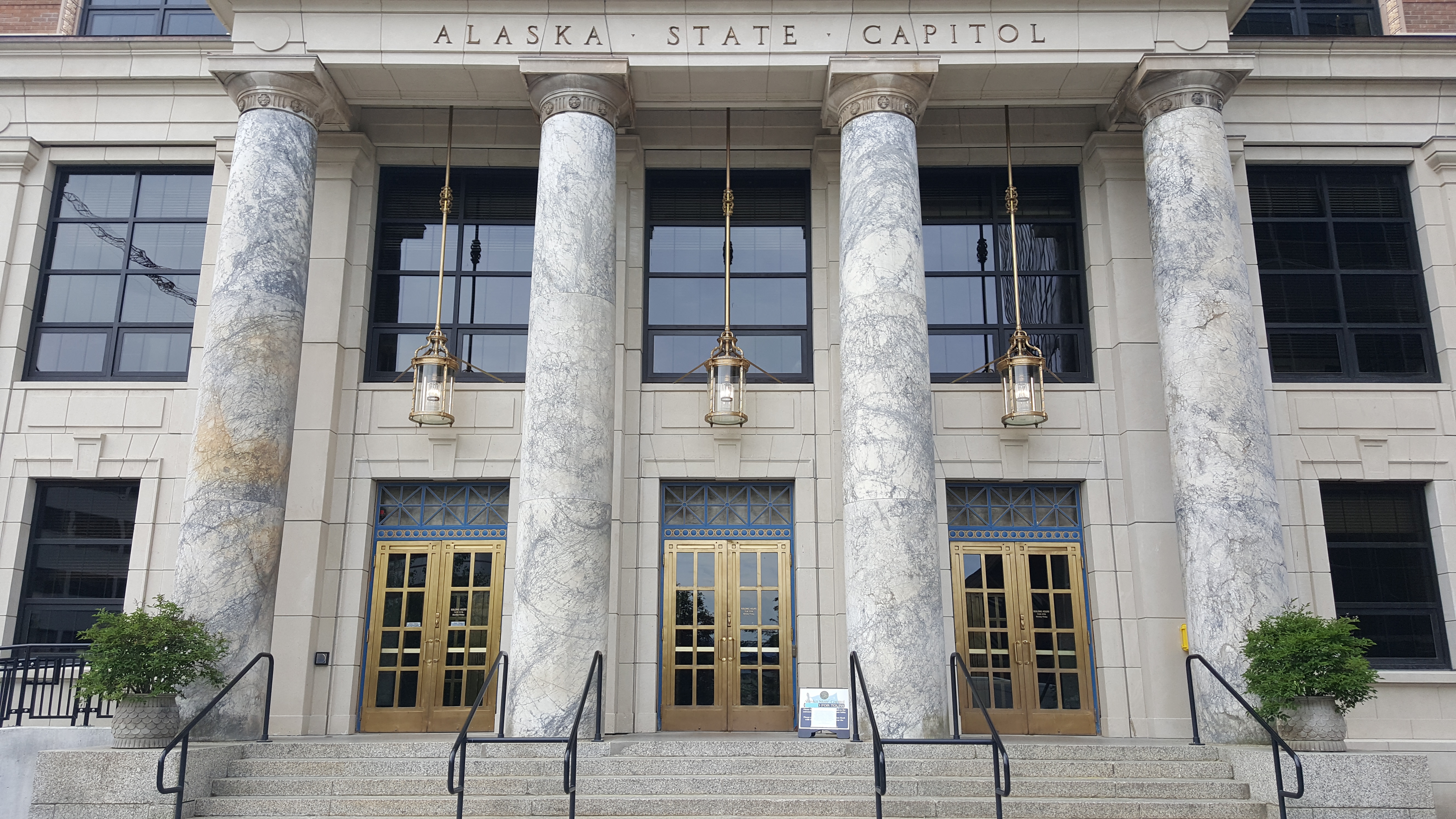 Alaska State Capitol Tour   Capitolentrance 