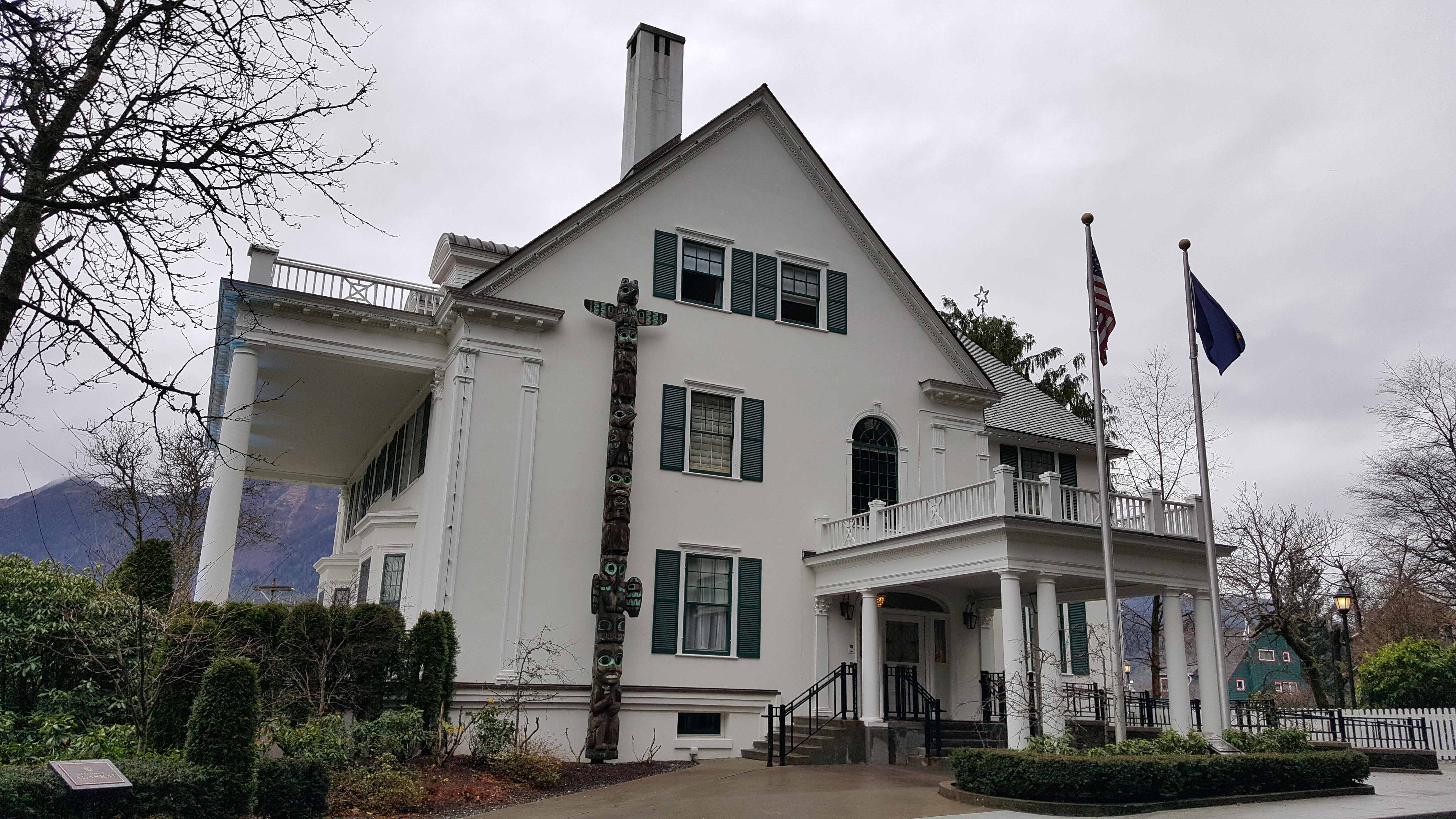 GovernorHouse15
