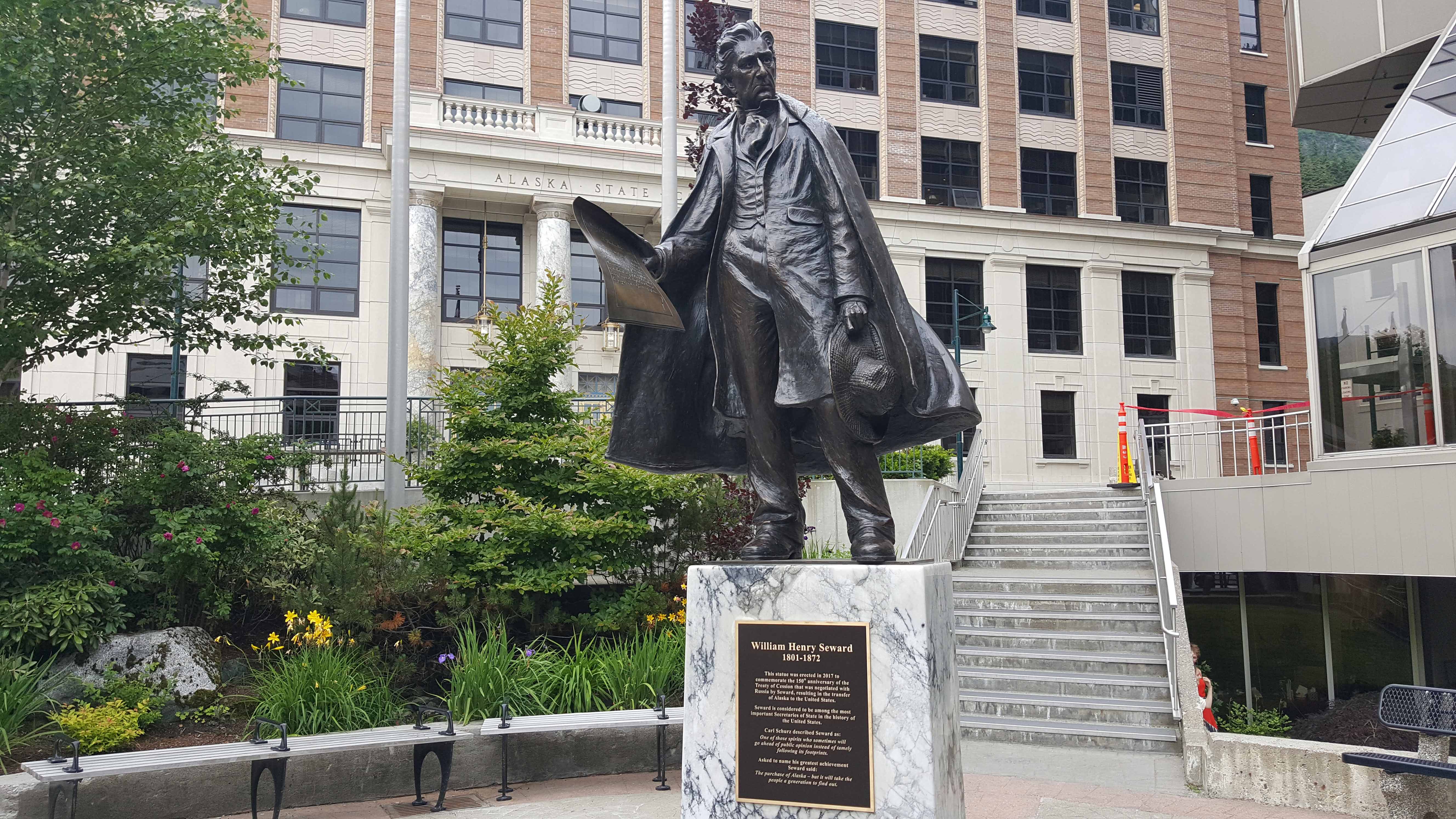 sewardstatue15